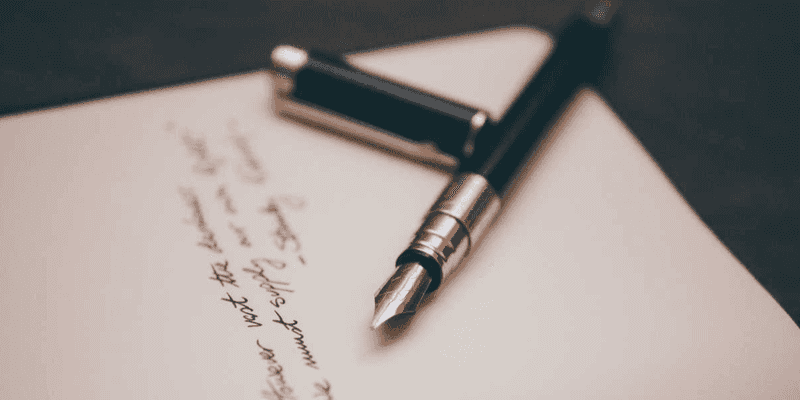 Should I use a Notary or a Lawyer to draft my will?